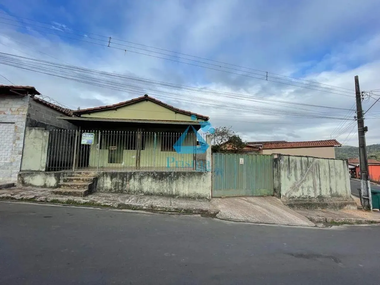 Casa para aluguel, 3 quartos, 1 vaga, Mãe Catarina - Santa Bárbara/MG