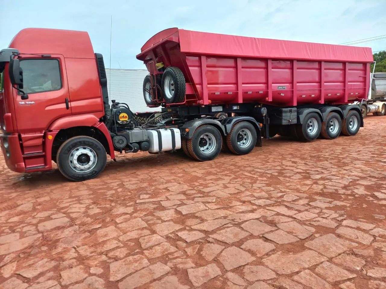 Caminhão Volkswagen  26.390 6x4 - Foto 5