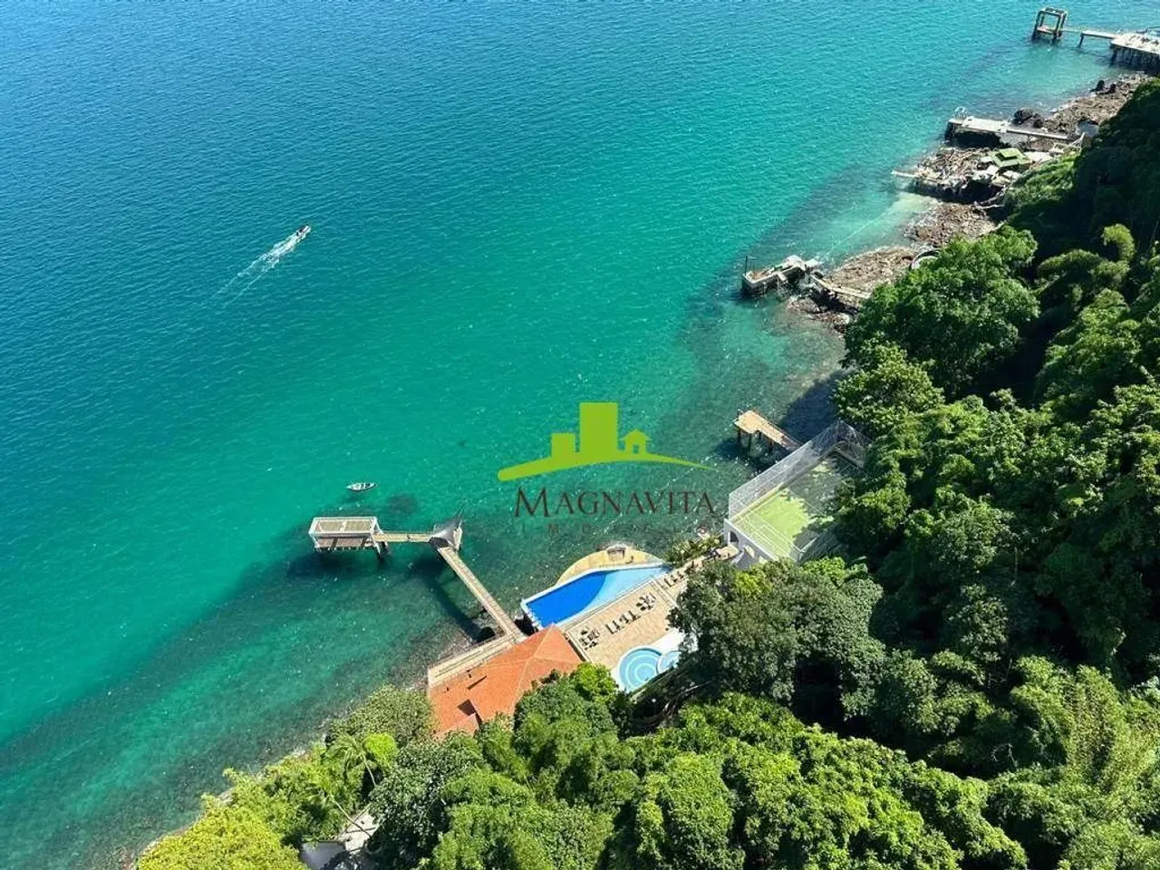 Mansão Wildberger. Vitória/Salvador, 450m² Porteira Fechada, Vista Baía de Todos os Santos