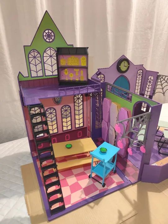 Escola Monster High - Foto 2
