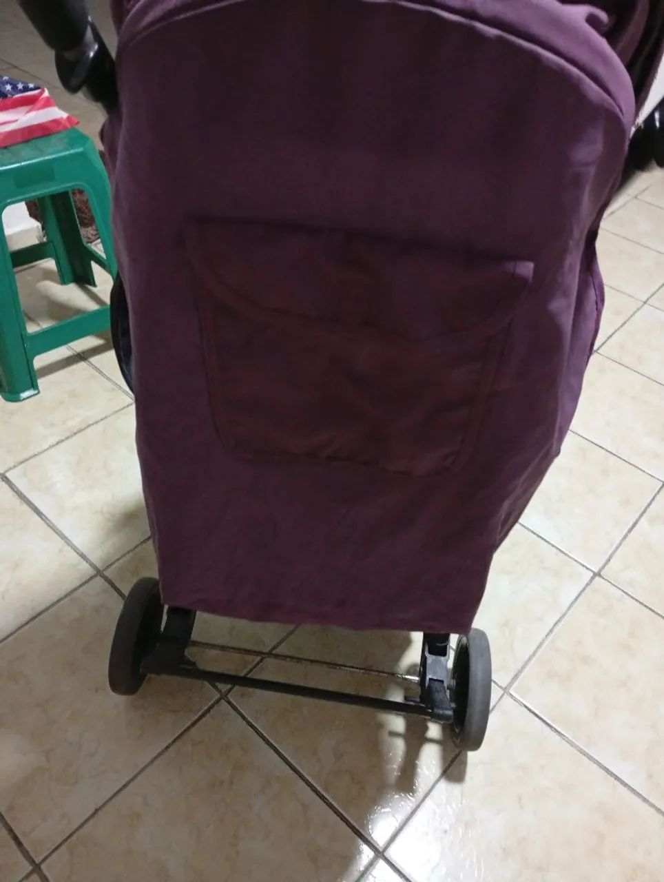 Carrinho de Bebê - Dobrável e Leve com guarda sol. - Foto 5