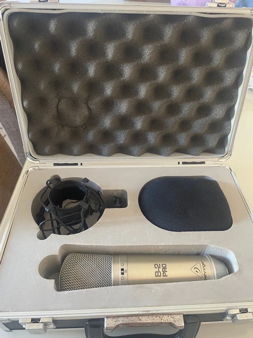 Microfone Condensador Behringer B-2 Pro