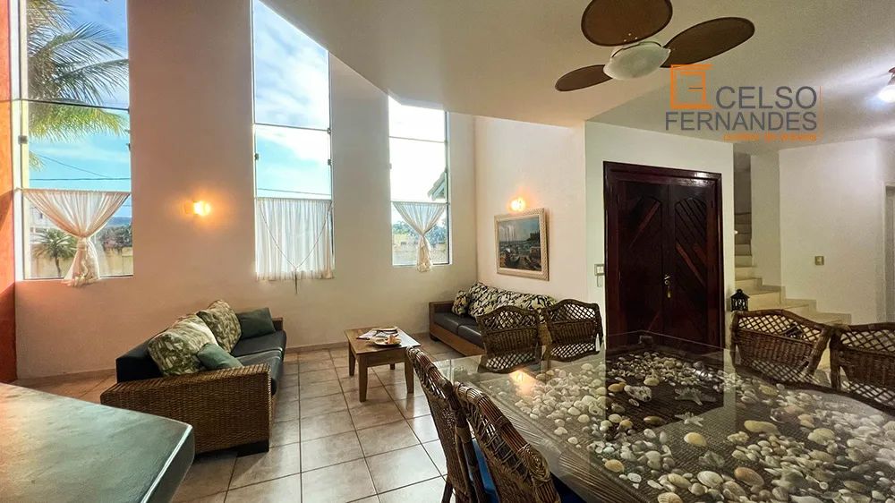 Linda Casa 4 dorm, sendo 2 suítes com piscina na Praia de Pernambuco no Guarujá - SP - Foto 3