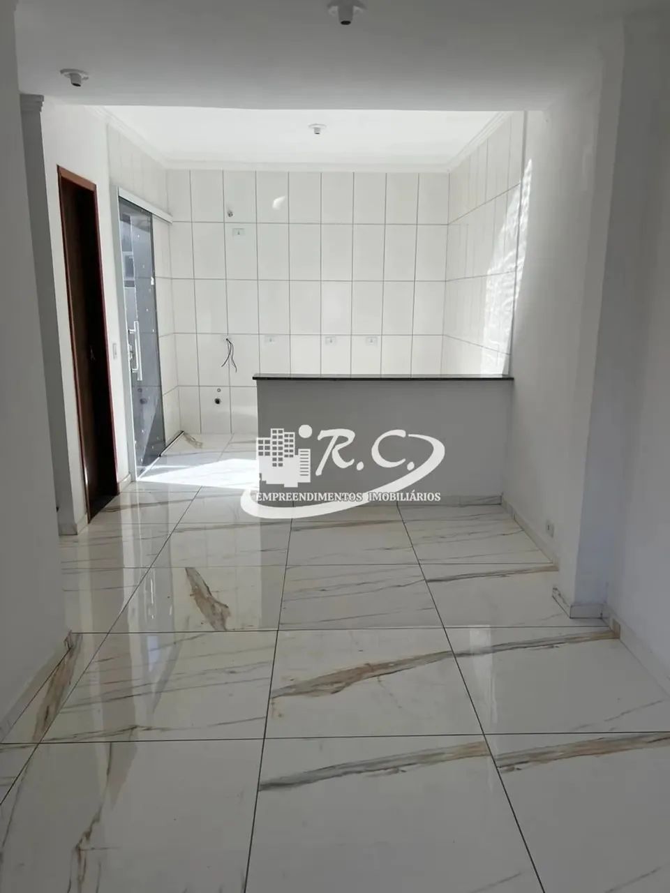 RC Imóveis vende sobrado no Sitio Cercado - Foto 4