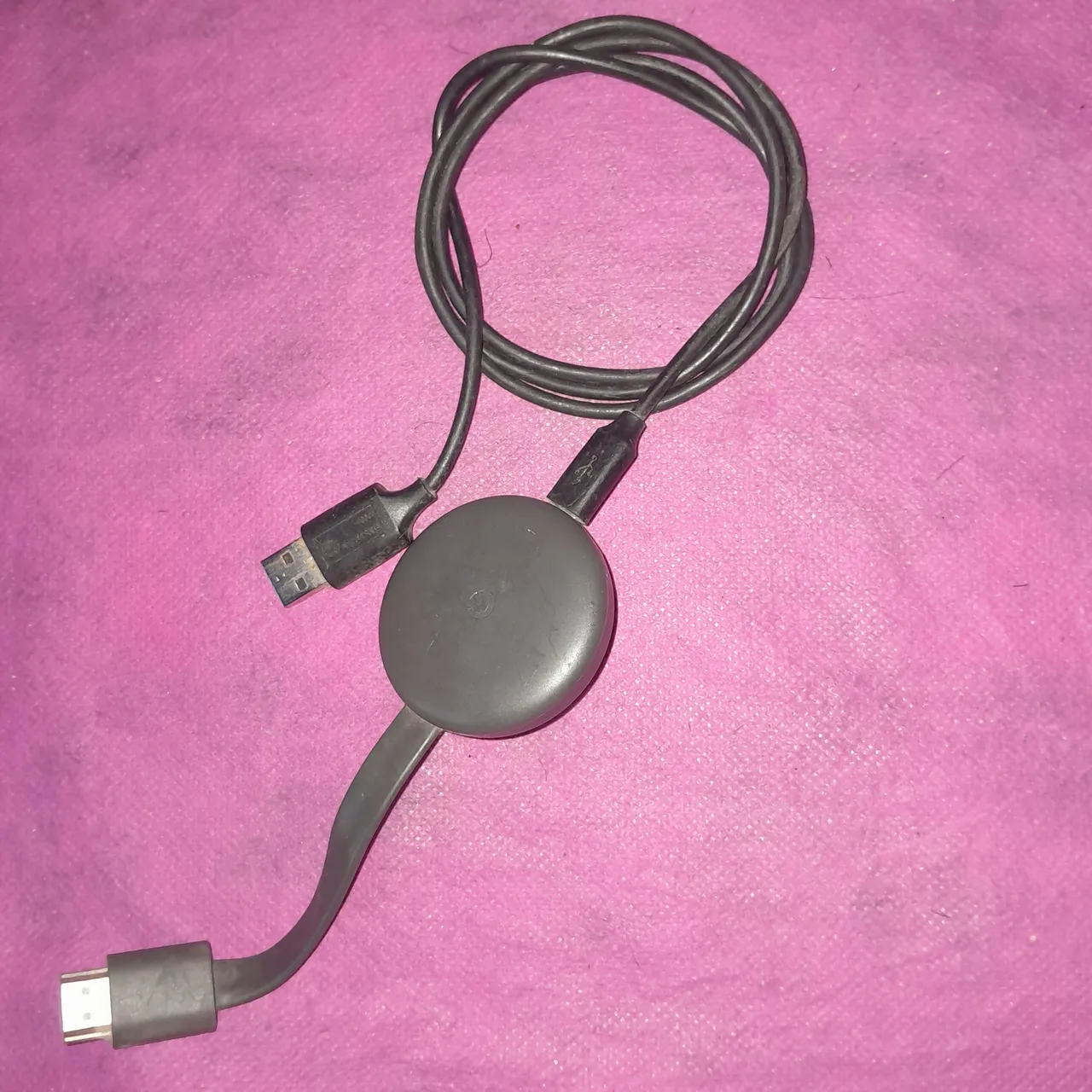 Chromecast com cabo USB