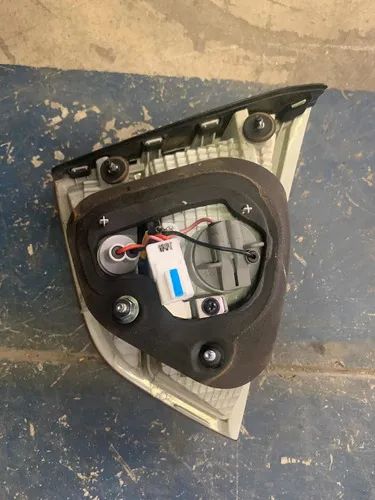 Lanterna Tampa Traseira Esquerda Hyundai Ix35 - Foto 2