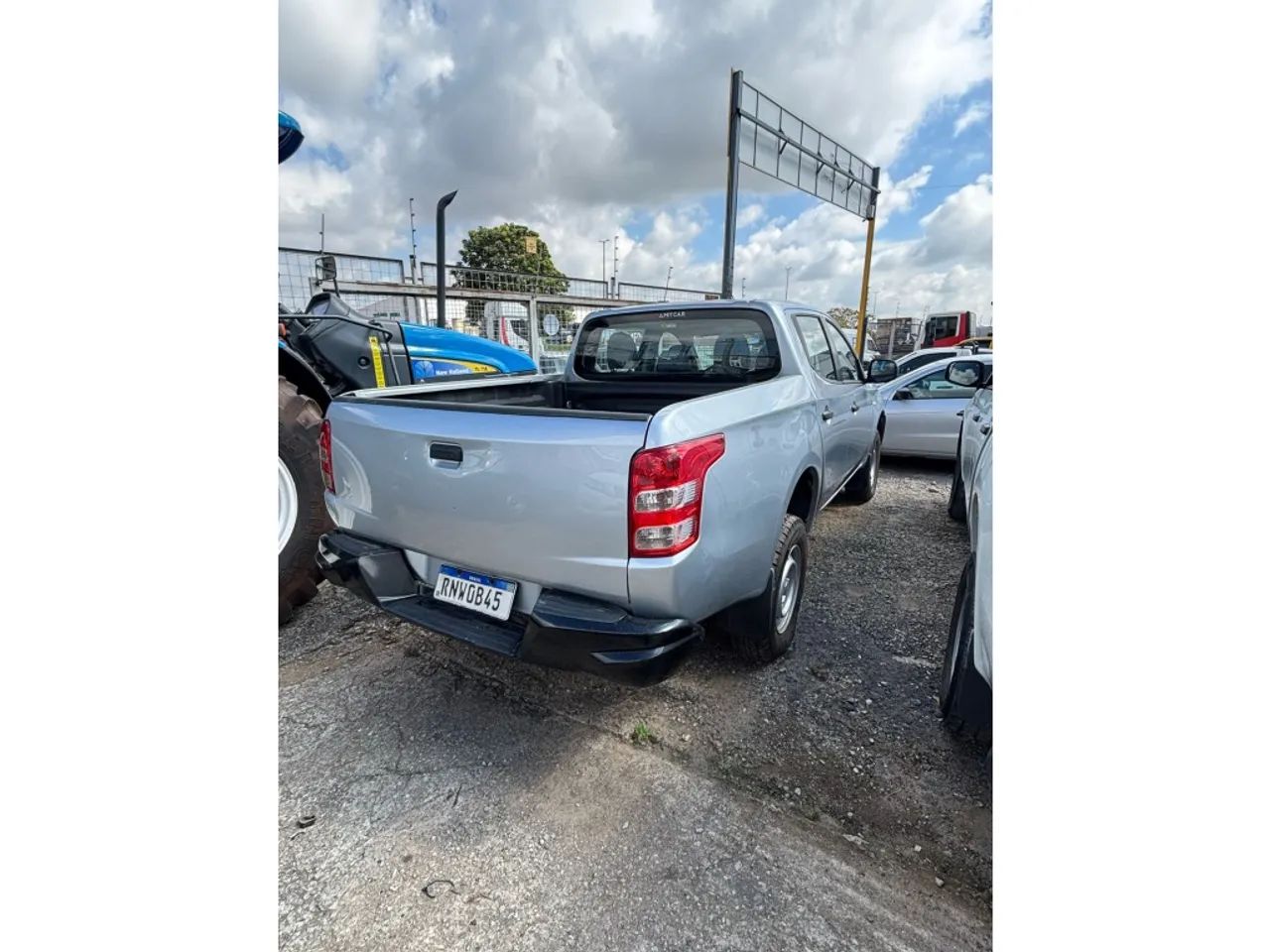 Mitsubishi L200 triton 2022 2.4 16v turbo diesel gl cd 4x4 manual - Foto 3