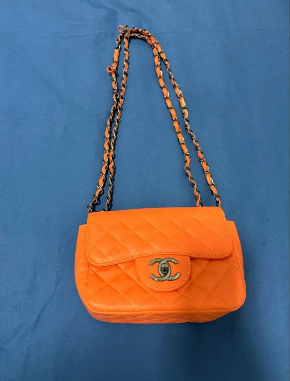 Bolsa Matelassê Laranja Clássica