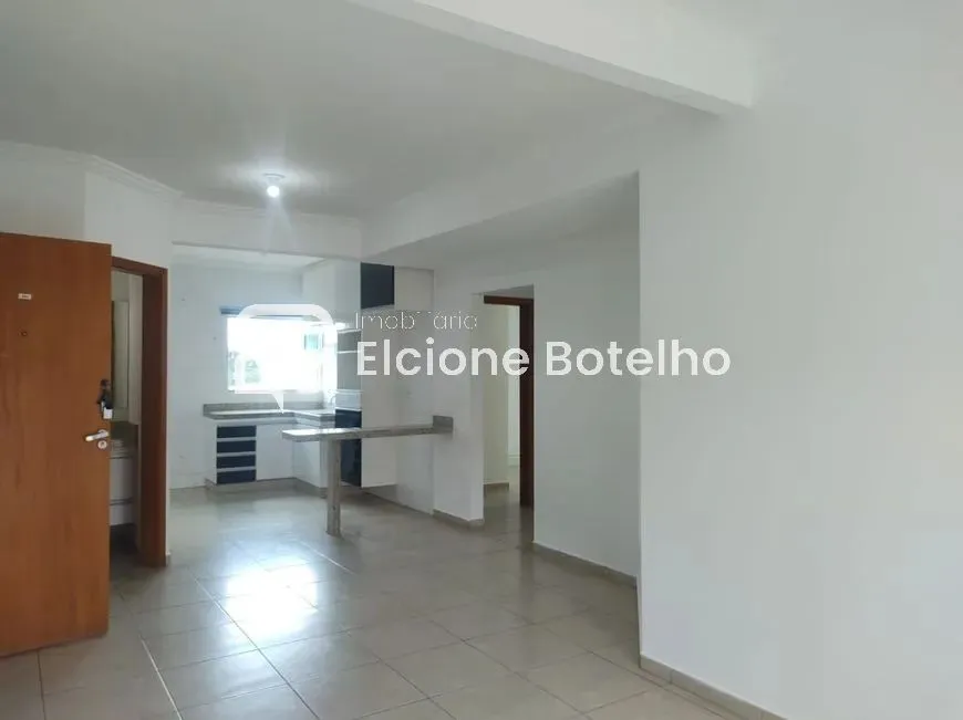 Apartamento para locação de aprox. 90 m², com 3 quartos, no bairro Santa Mônica - Uberlând