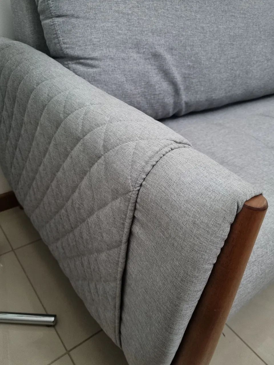 Sofá 64861355118082122