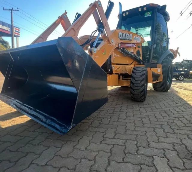 Retroescavadeira Case 580n Ano 2018