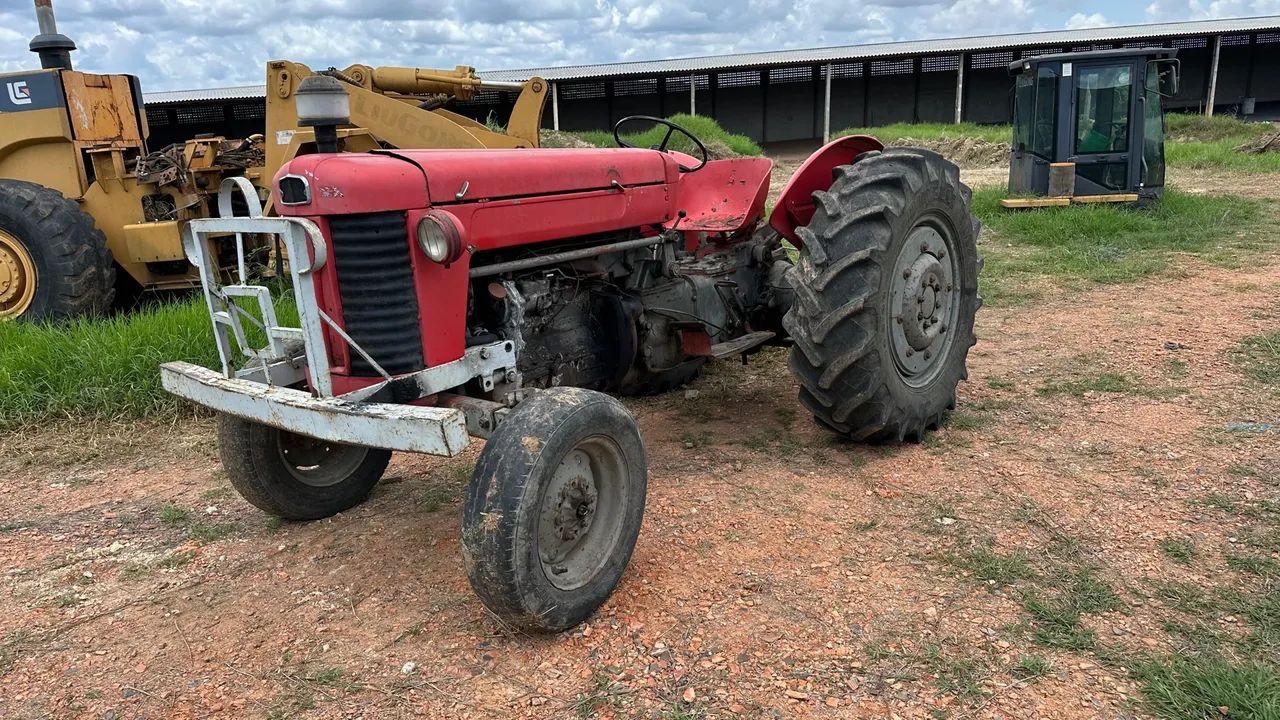 Trator Massey Ferguson - Excelente estado - Foto 2