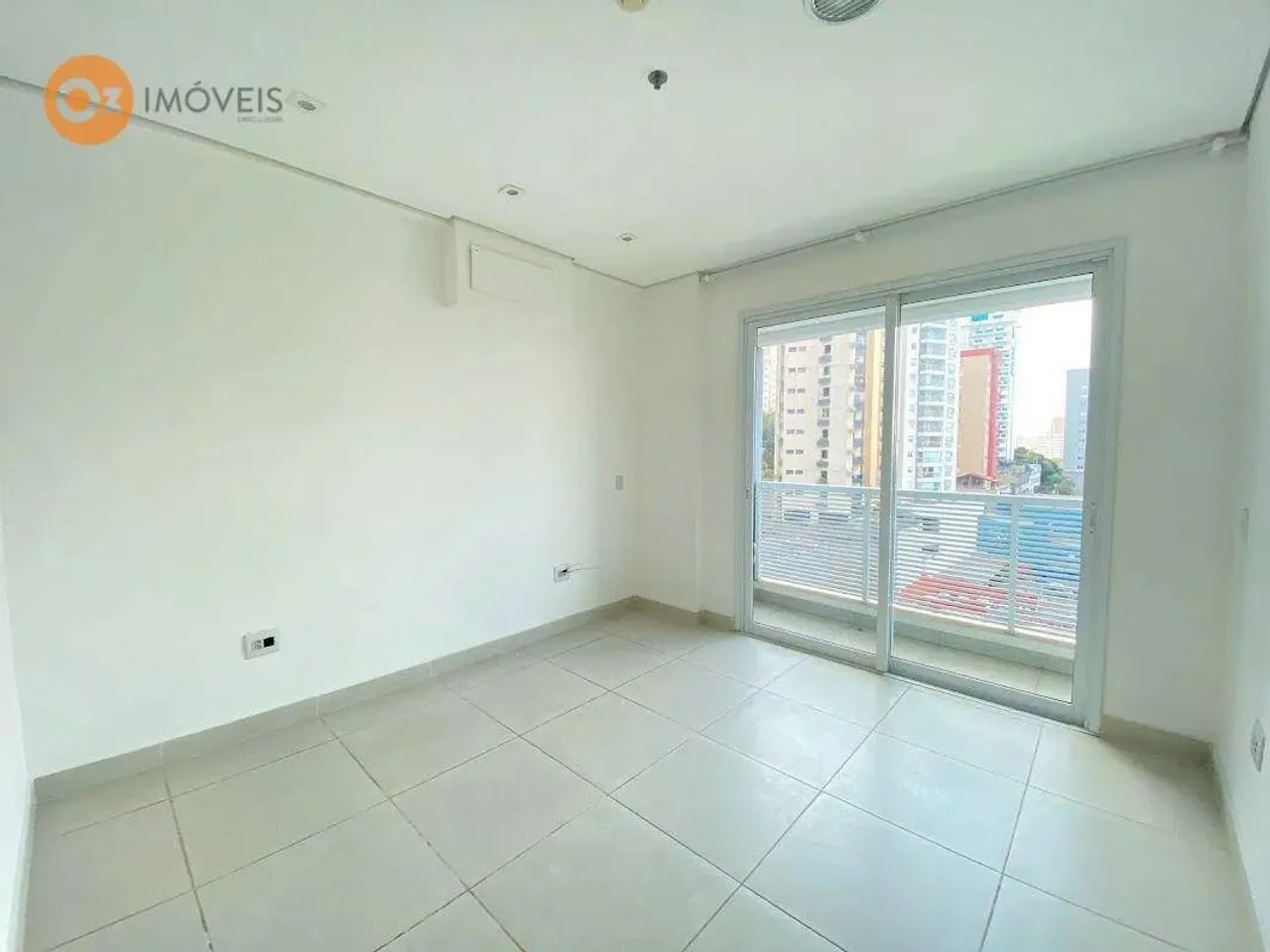 Sala Comercial de 23 m² para locação no Centro de Osasco/SP.
