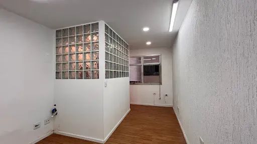 Sala Comercial Reformada - Próximo ao Metrô Brigadeiro