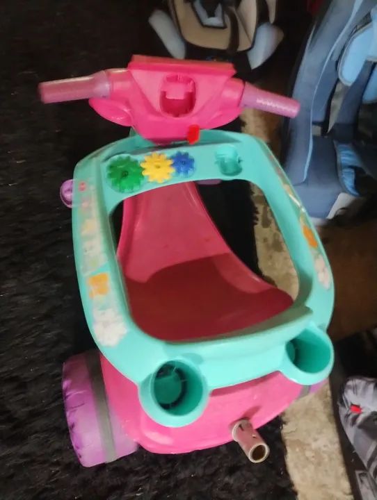 Triciclo infantil para decoração de quarto - Foto 4