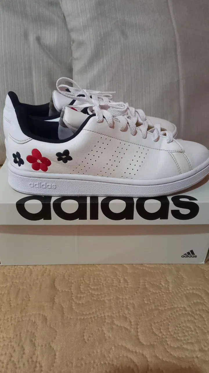Tênis adidas original Feminino