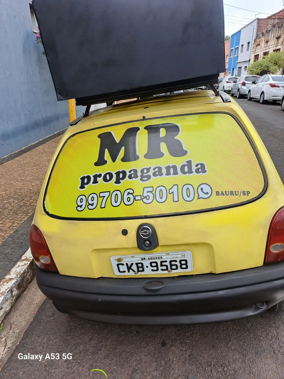 Divulgação com Carro de Som 