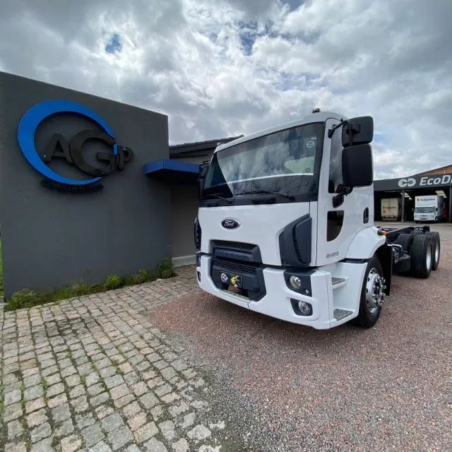 Ford Cargo 2429 6x2 2013