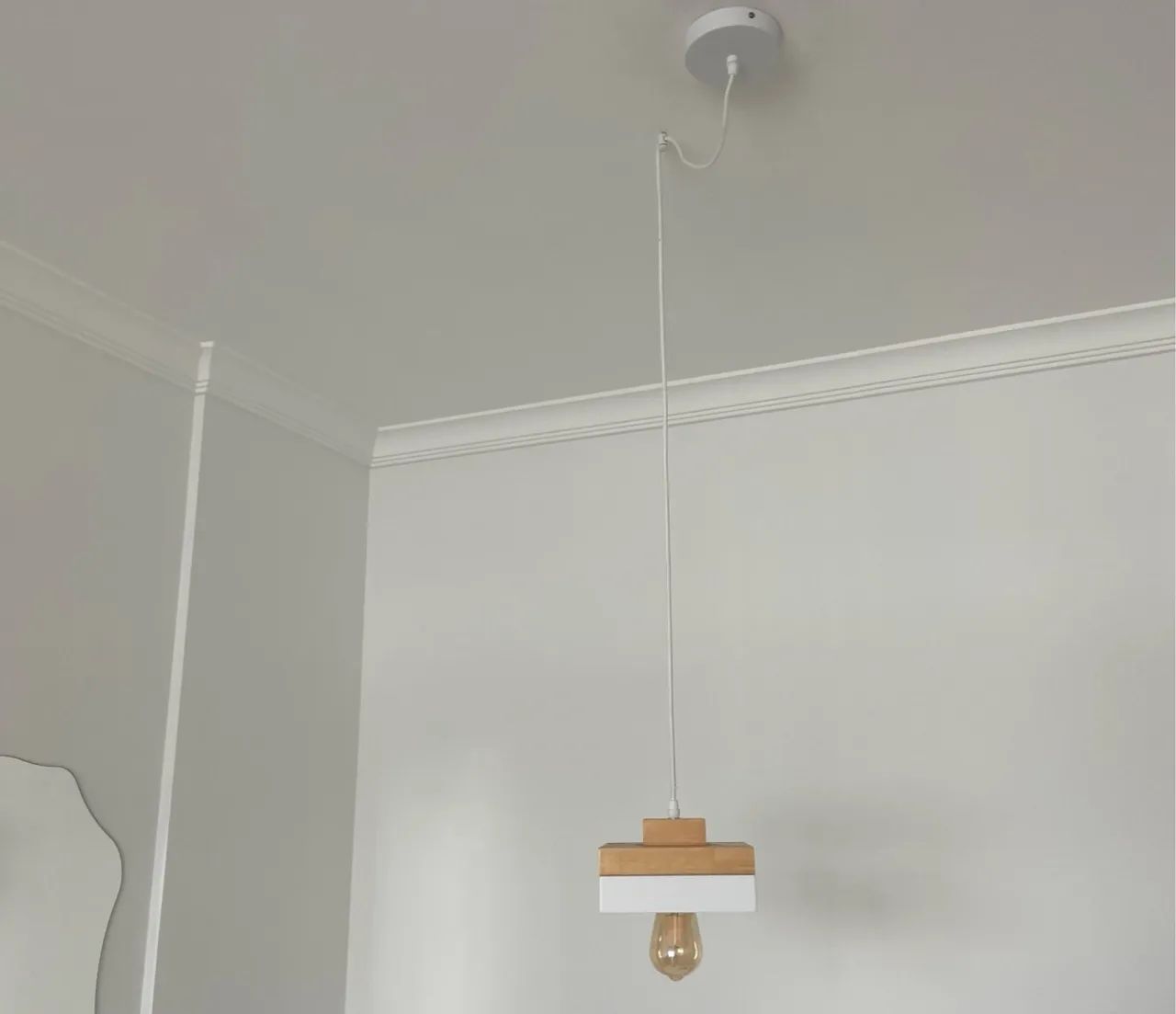 Luminária Pendente de Madeira e Branco - Foto 2