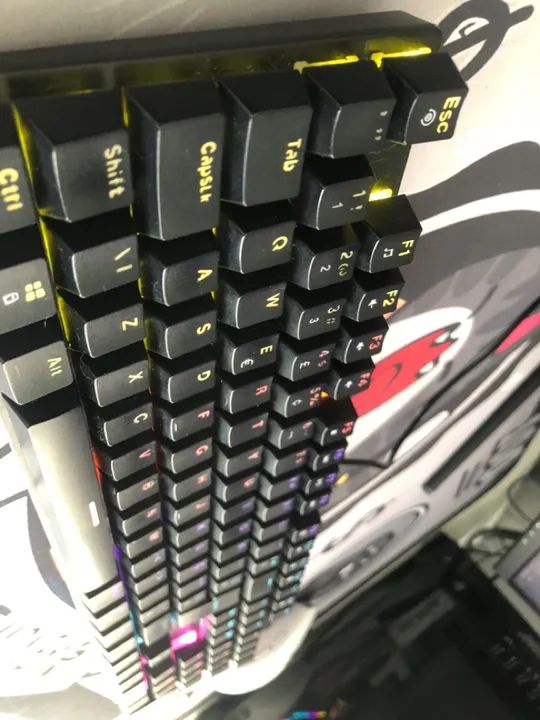 Teclado Gamer RGB Mecânico - Novo!