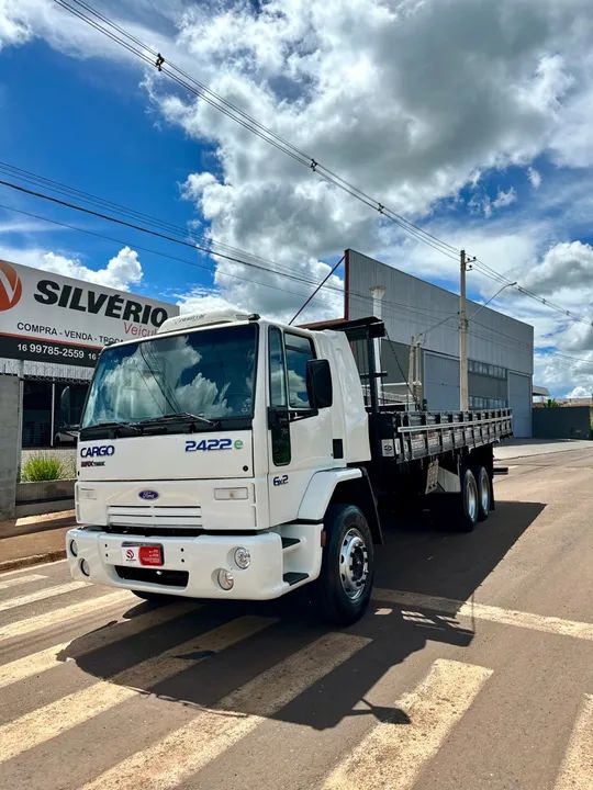 FORD CARGO 2422 2005