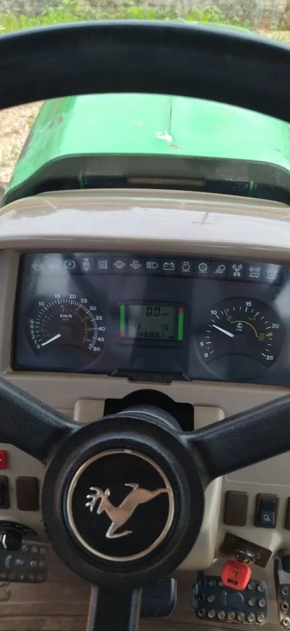 Trator John Deere 6205 - Foto 6