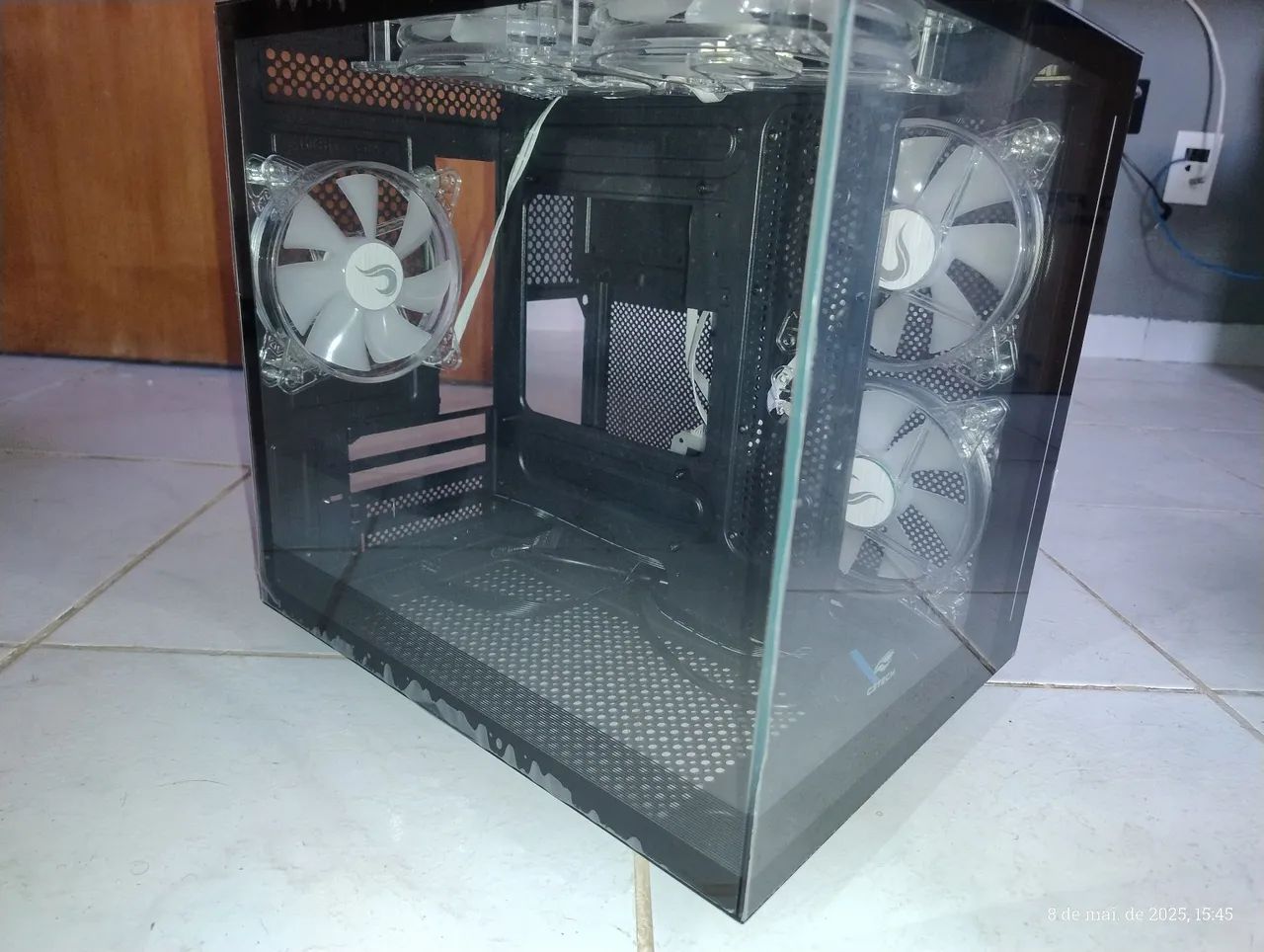 Gabinete Aquarius MT-G810BK