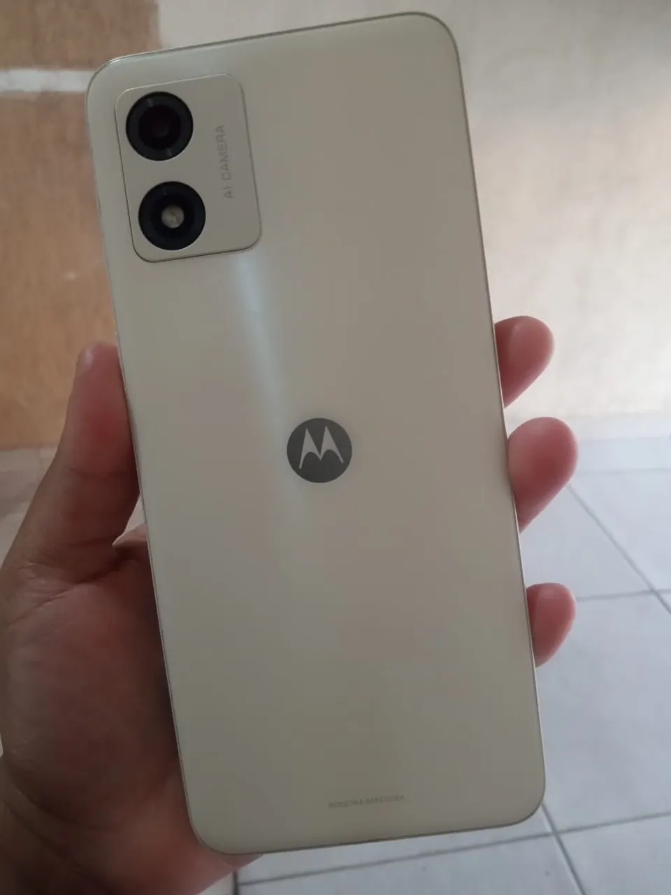 Moto e 13