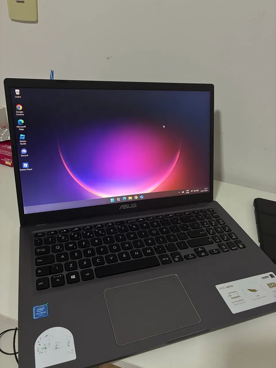 Notebook ASUS Intel Celeron 15,6? Windows 11 - Muito Conservado