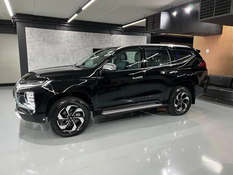 Mitsubishi Pajero Pajero Sport HPE-S 2.4  4x4 Diesel Aut. 2025