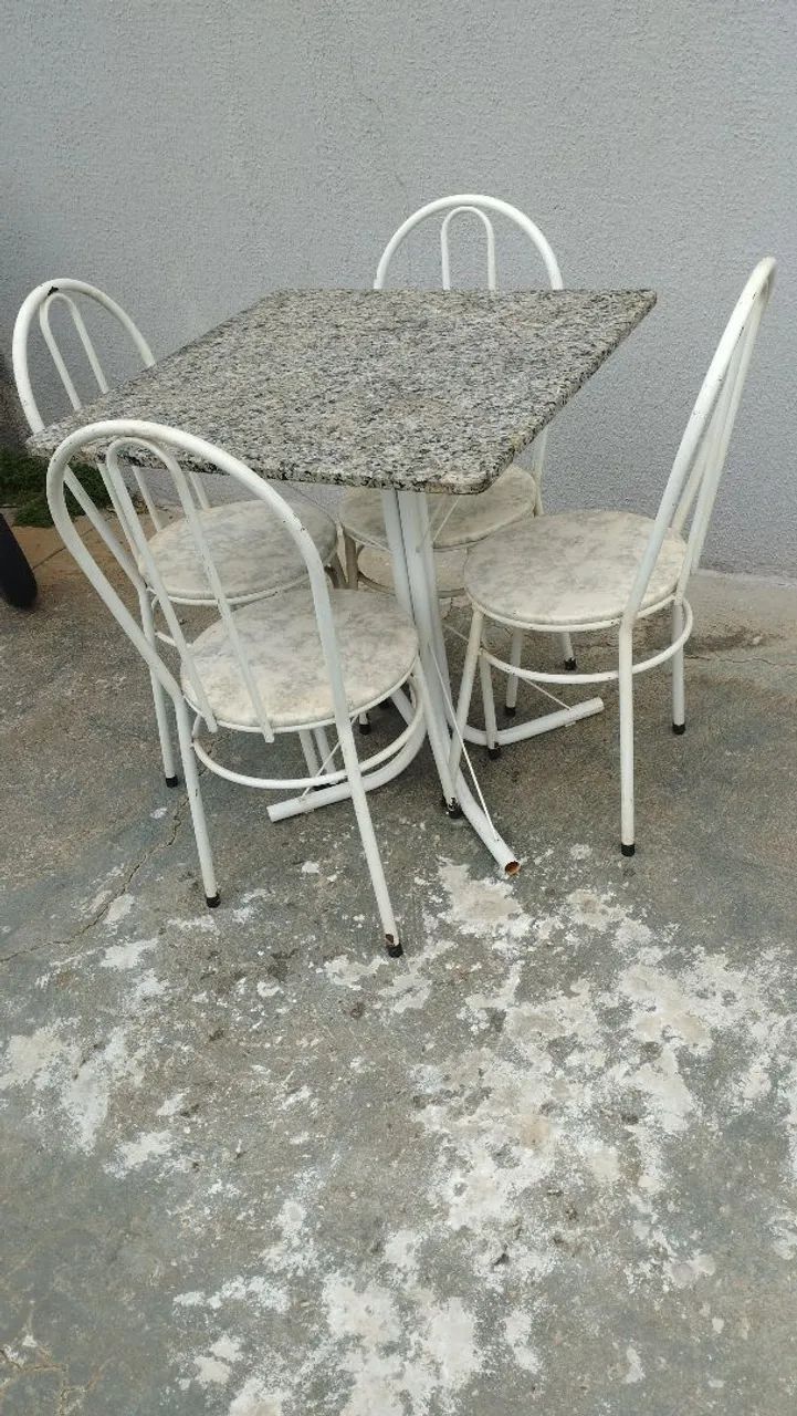 Mesa com 4 cadeiras  - Foto 4