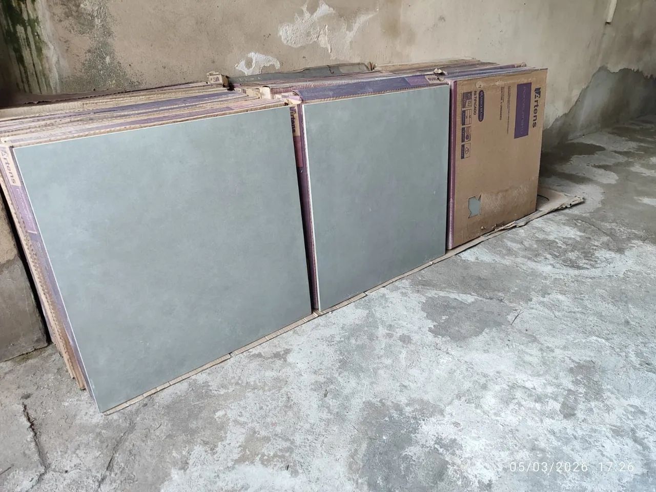 50 metros porcelanato 61x61 artens