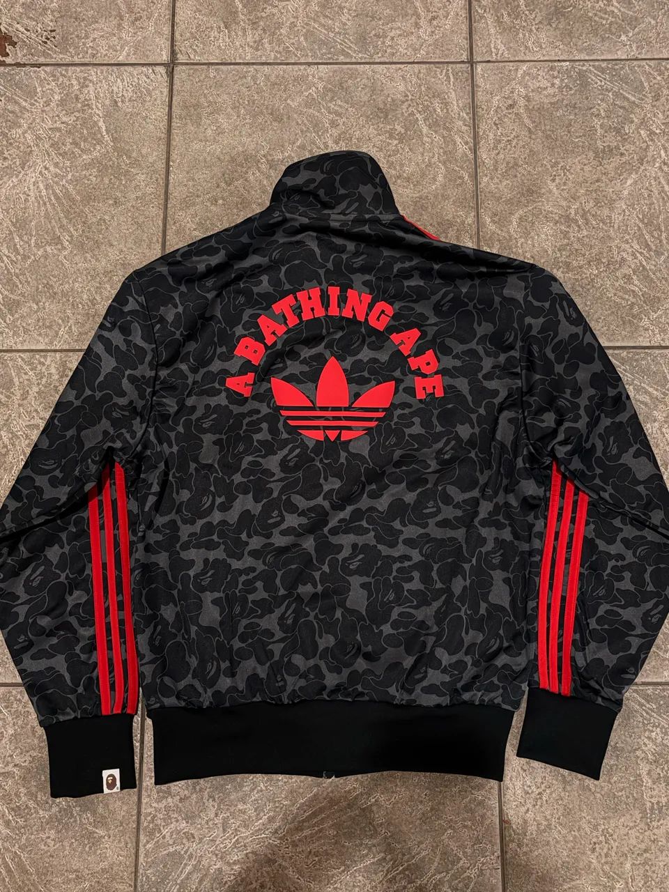 Jaqueta Adidas x Bape Firebird - Foto 2