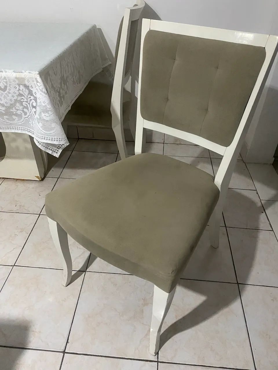4 Cadeiras de mesa de jantar 