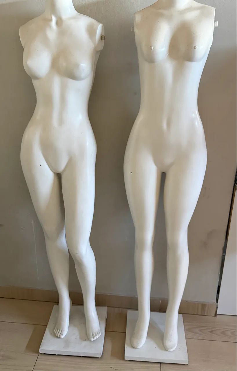 Vende-se maniquim de butique 