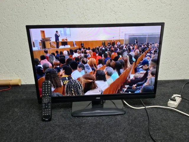TV LED AOC 29" | Seminova, em Perfeito Estado e com Controle