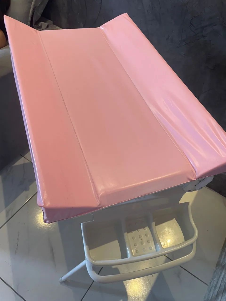 BANHEIRA COM TROCADOR  - Foto 2
