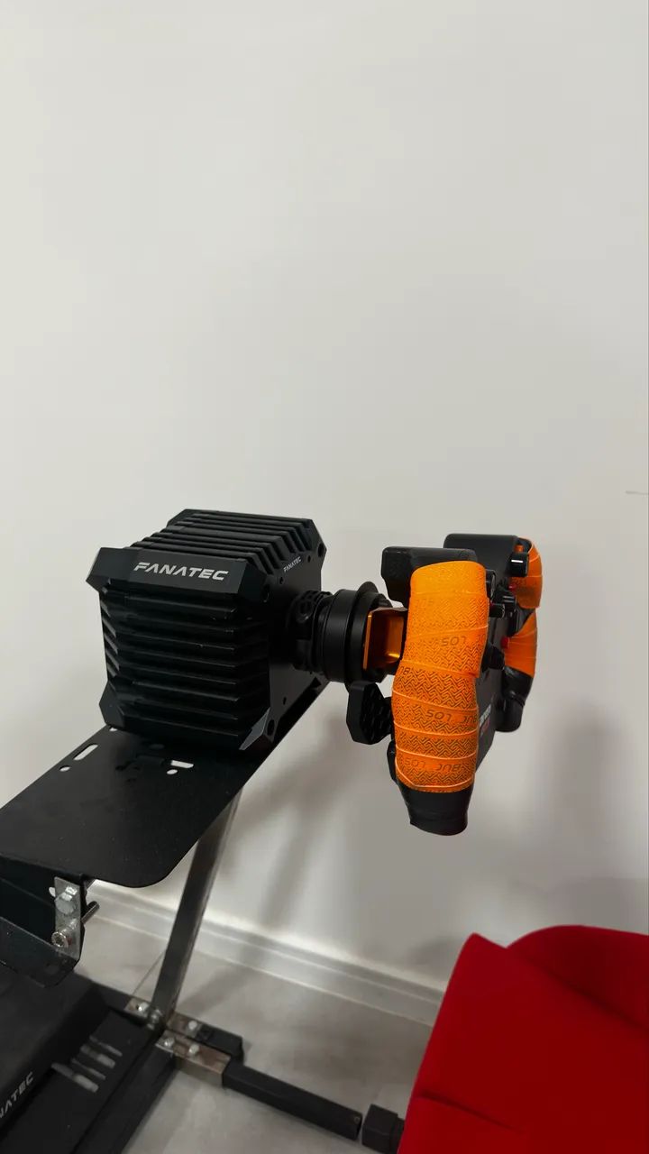 Cockpit Fanatec 8NM  - Foto 3