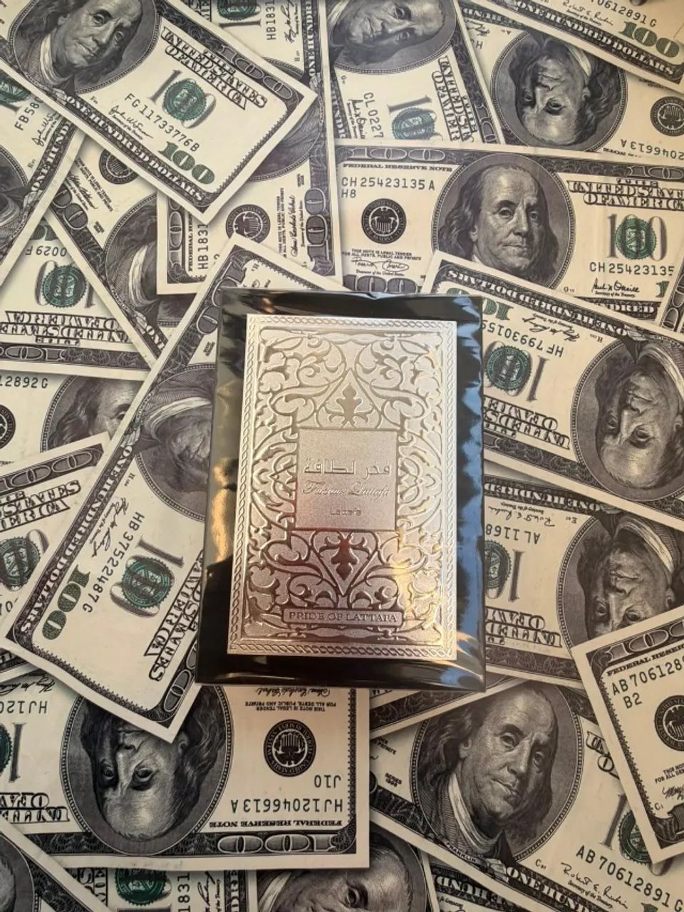 perfume Fakhar Lattafa Black 100ML