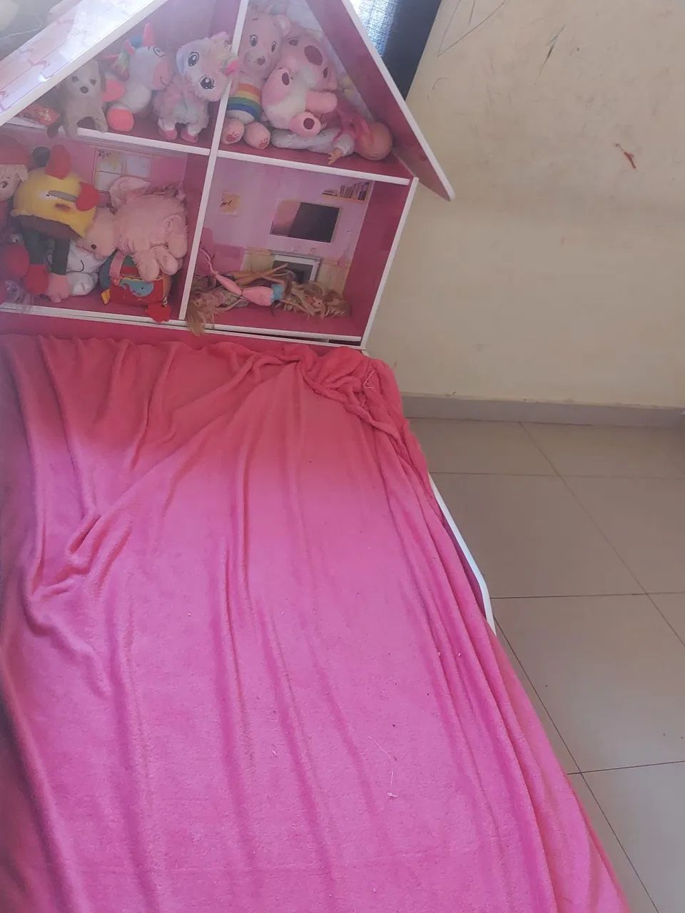 Vendo cama infantil da barbie  - Foto 3