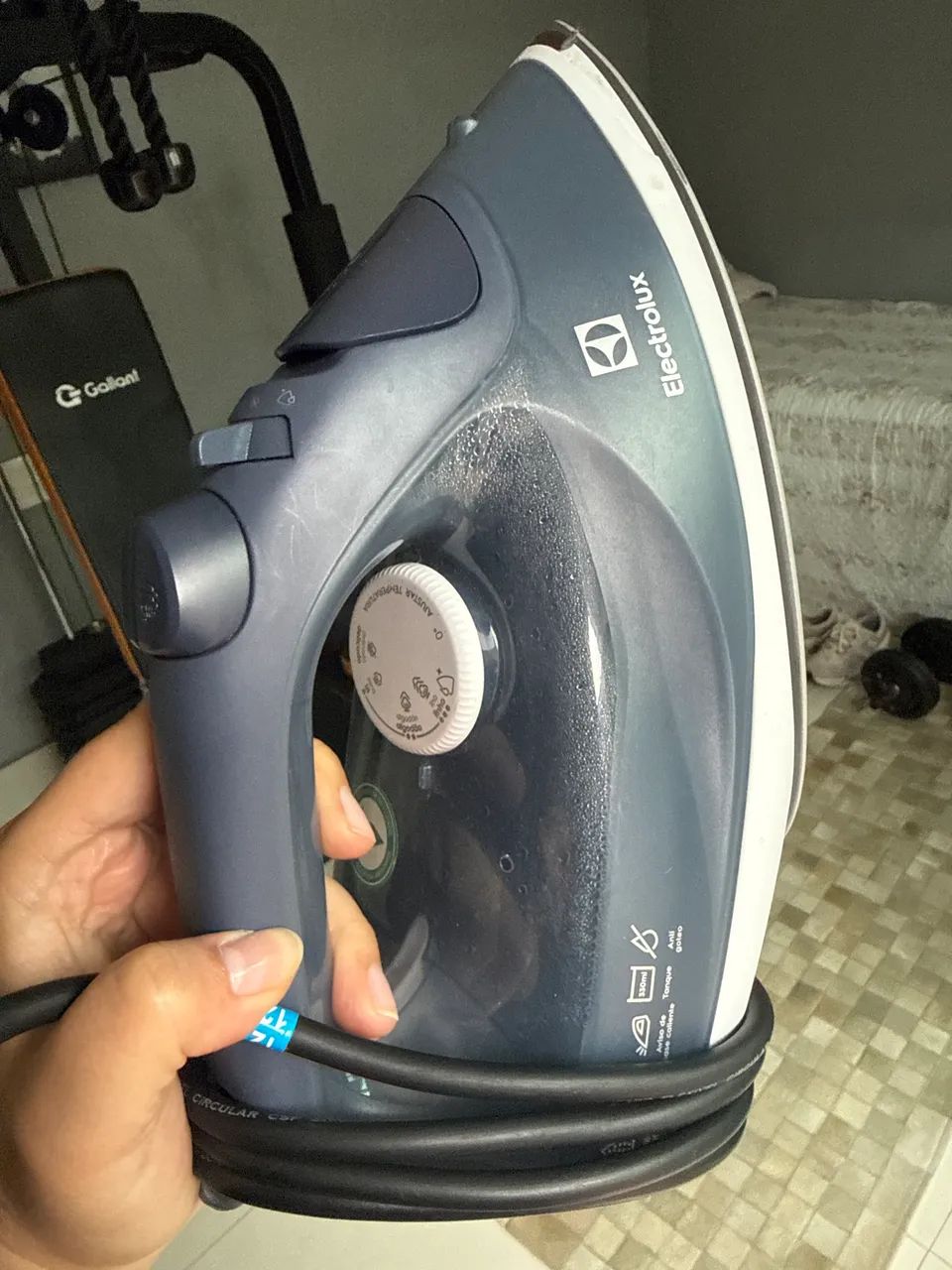 Ferro de passar roupa Electrolux 