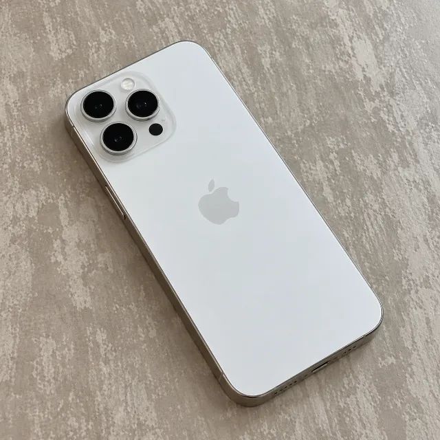 iPhone 16 Pro Max 256GB Titânio Branco Apple - Celulares e