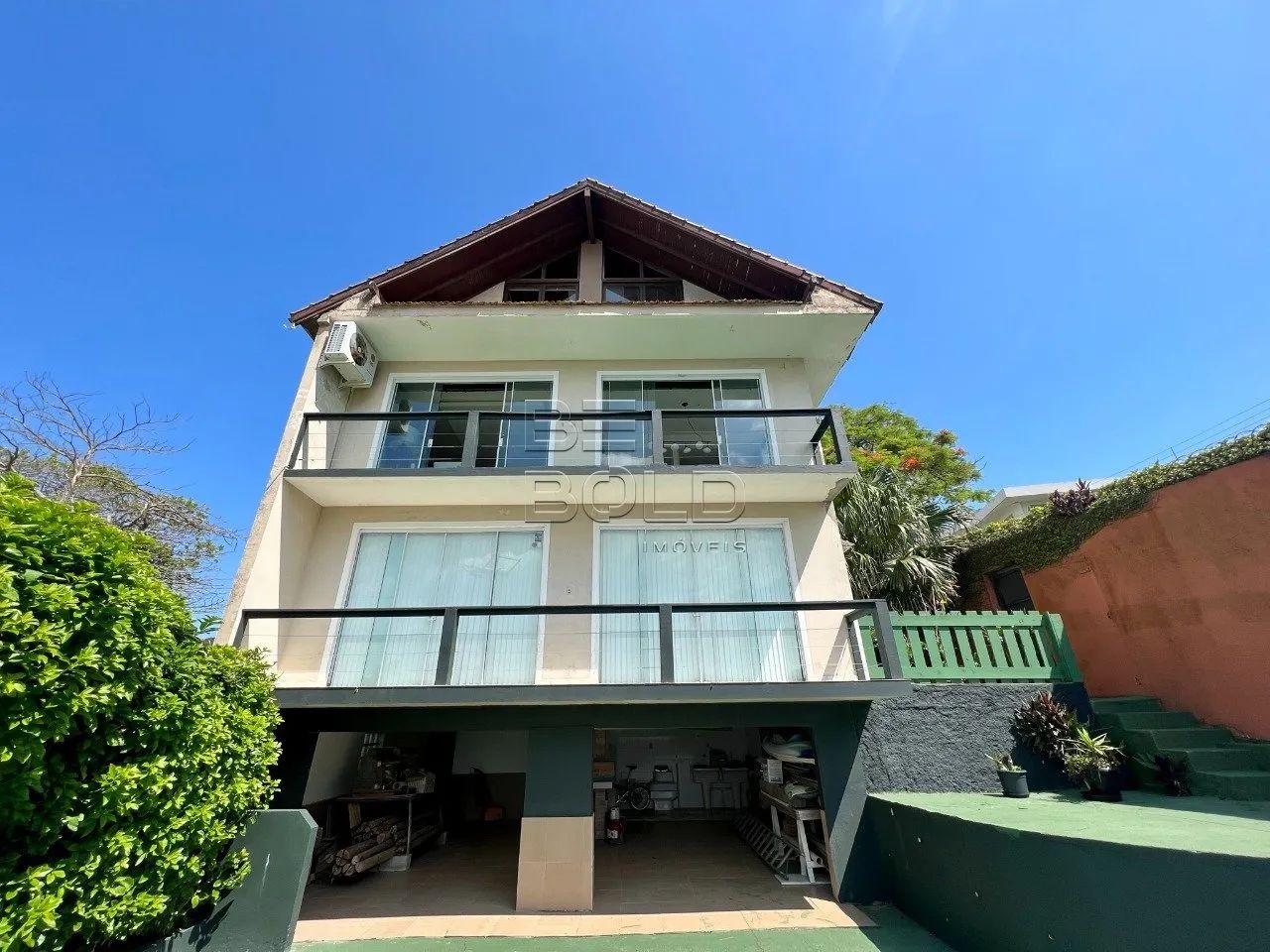 Casa frente mar com 5 dormitórios em Coqueiros - Foto 3