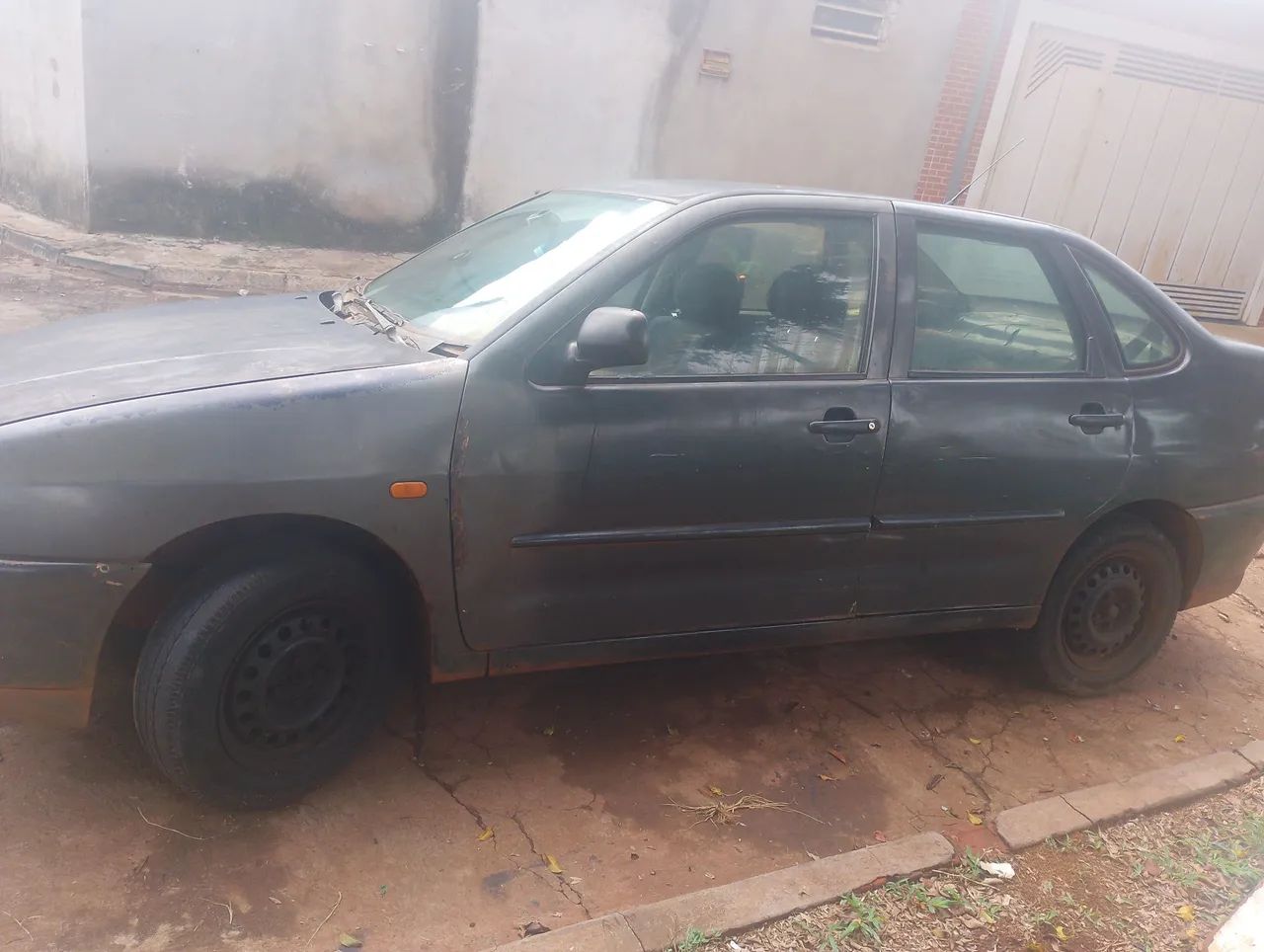 Volkswagen Polo POLO CLASSIC/ SPECIAL 1.8 MI 1998