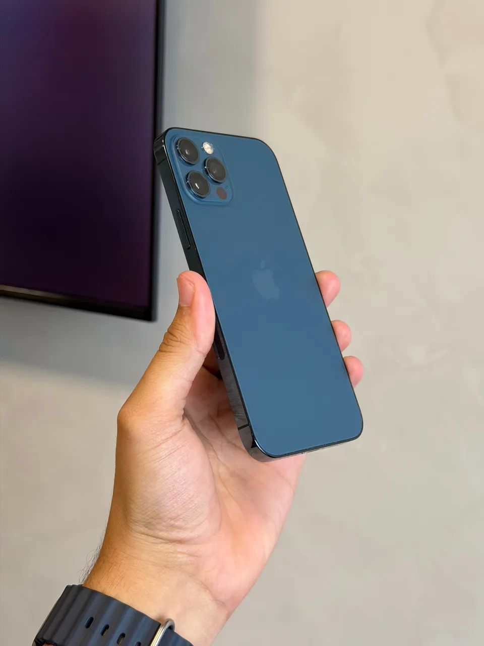 iPhone 12 Pro 256gb Seminovo azul excelente 