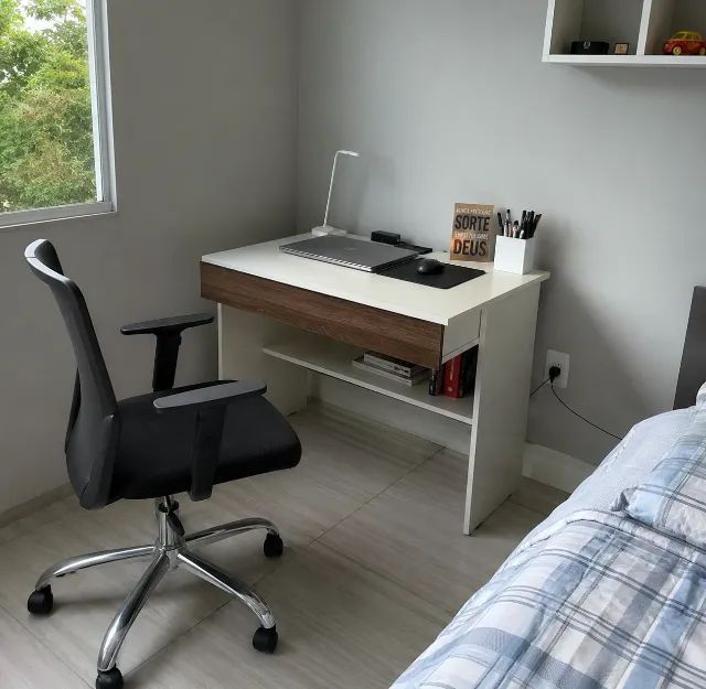 Mesinha de estudos com gavetão em oferta !  - Foto 2