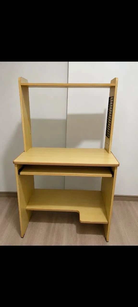 Escrivaninha para computador
