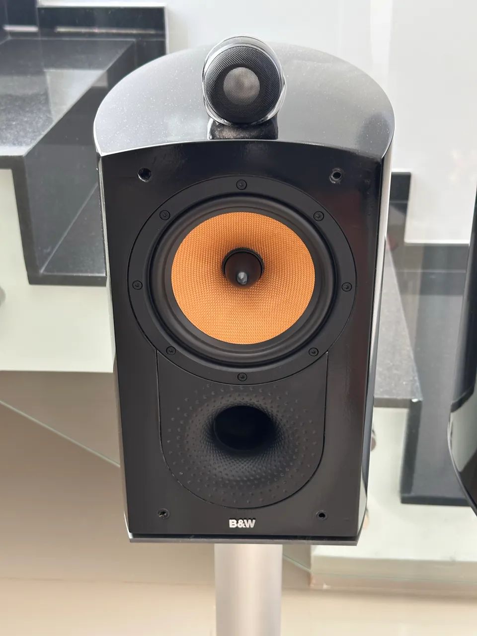 Par de caixas Bowers & Wilkins 805 Nautilus - Foto 6