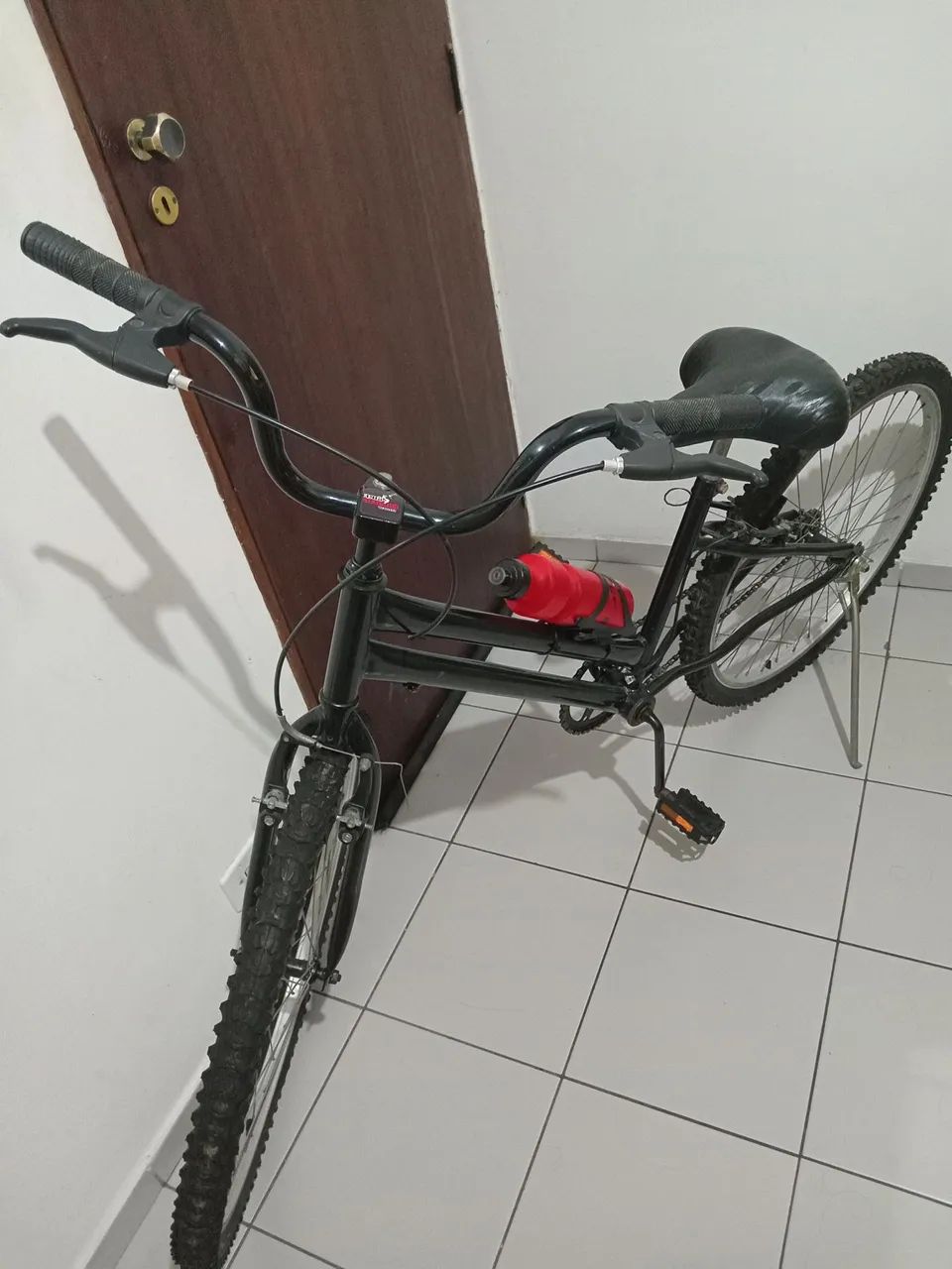 Bicicleta feminina rebaixada preta - Foto 5