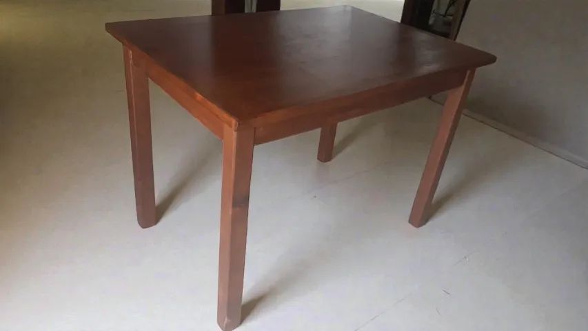 Mesa em eucalipto, nova, madeira eucalipto, com 4 cadeiras  Preços por unidade. - Foto 5